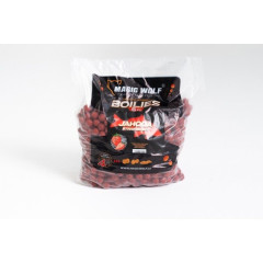 Magic Wolf boilie Jahoda 5 Kg