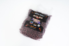 Magic Wolf boilie Švestka/Chilli 5kg